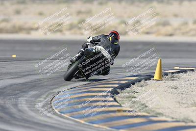 media/Dec-01-2025-Moto Forza (Mon) [[2daa91e15f]]/1-Advanced Group/Session 2 Turn 11 Backside/